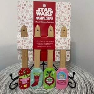 Disney Star Wars Christmas Spatulas Set of 4 NWT